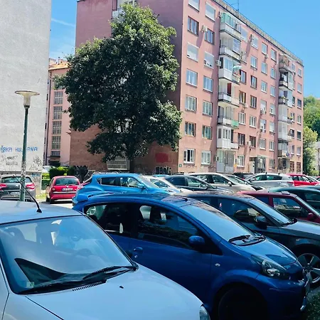 Pansiyon Cozy Laz At Grbavica-shopping Saraybosna