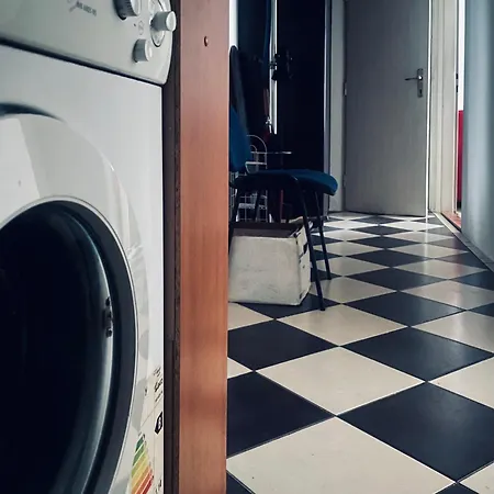 Δωμάτια σε οικογενειακή κατοικία Cozy Laz At Grbavica-shopping